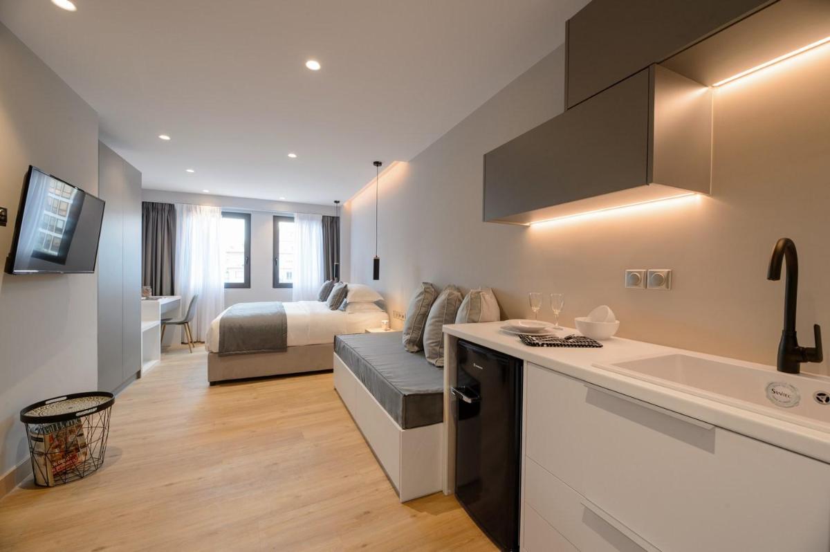 Suitetrails - The Convo Syngrou Apartments