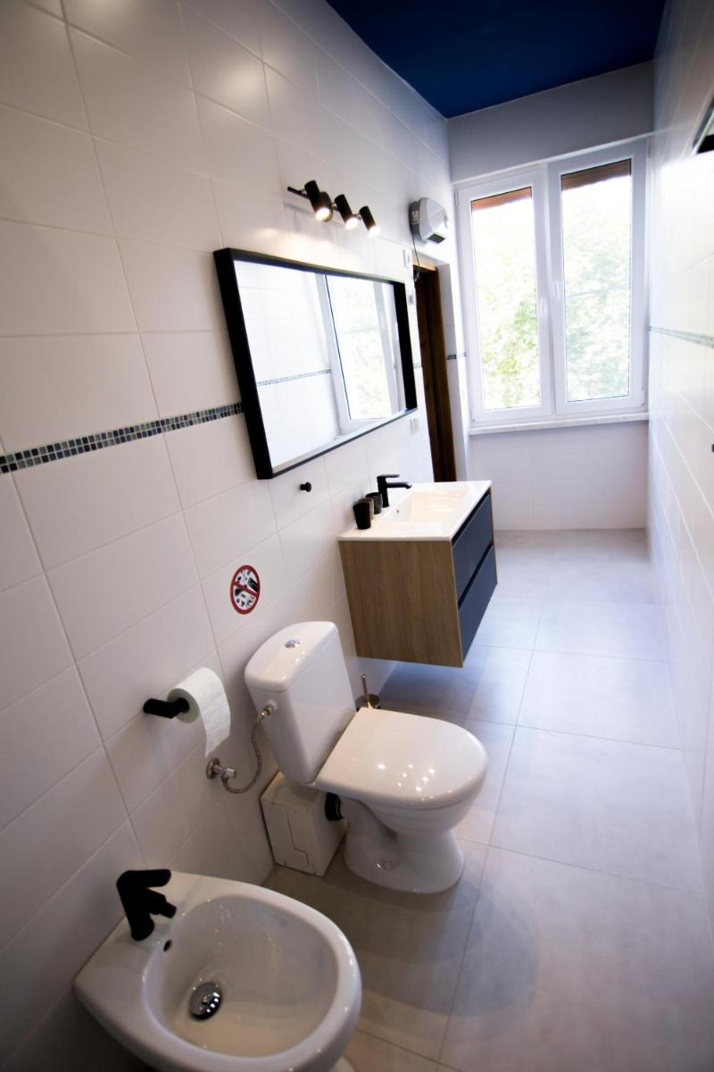 Luxurio rooms with baths - Housity