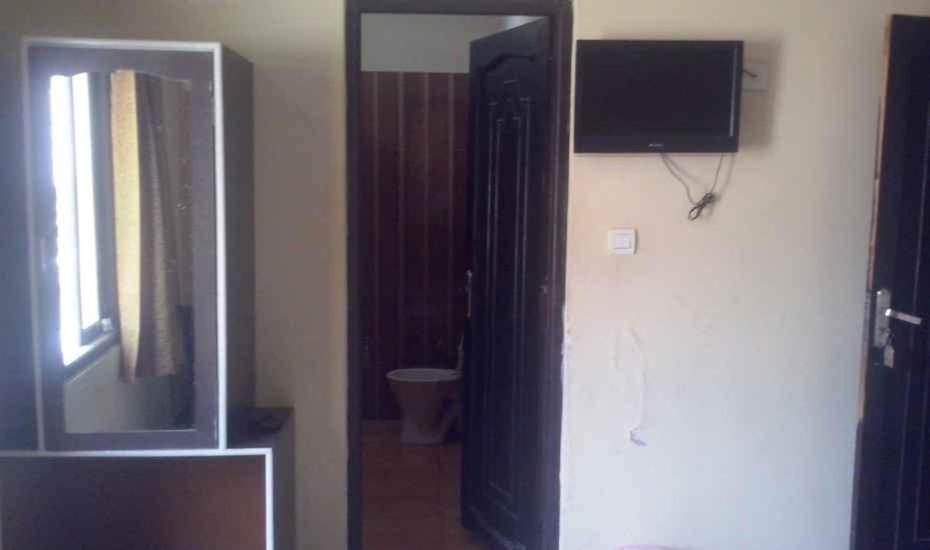 Hotel Radhika Palace - Housity