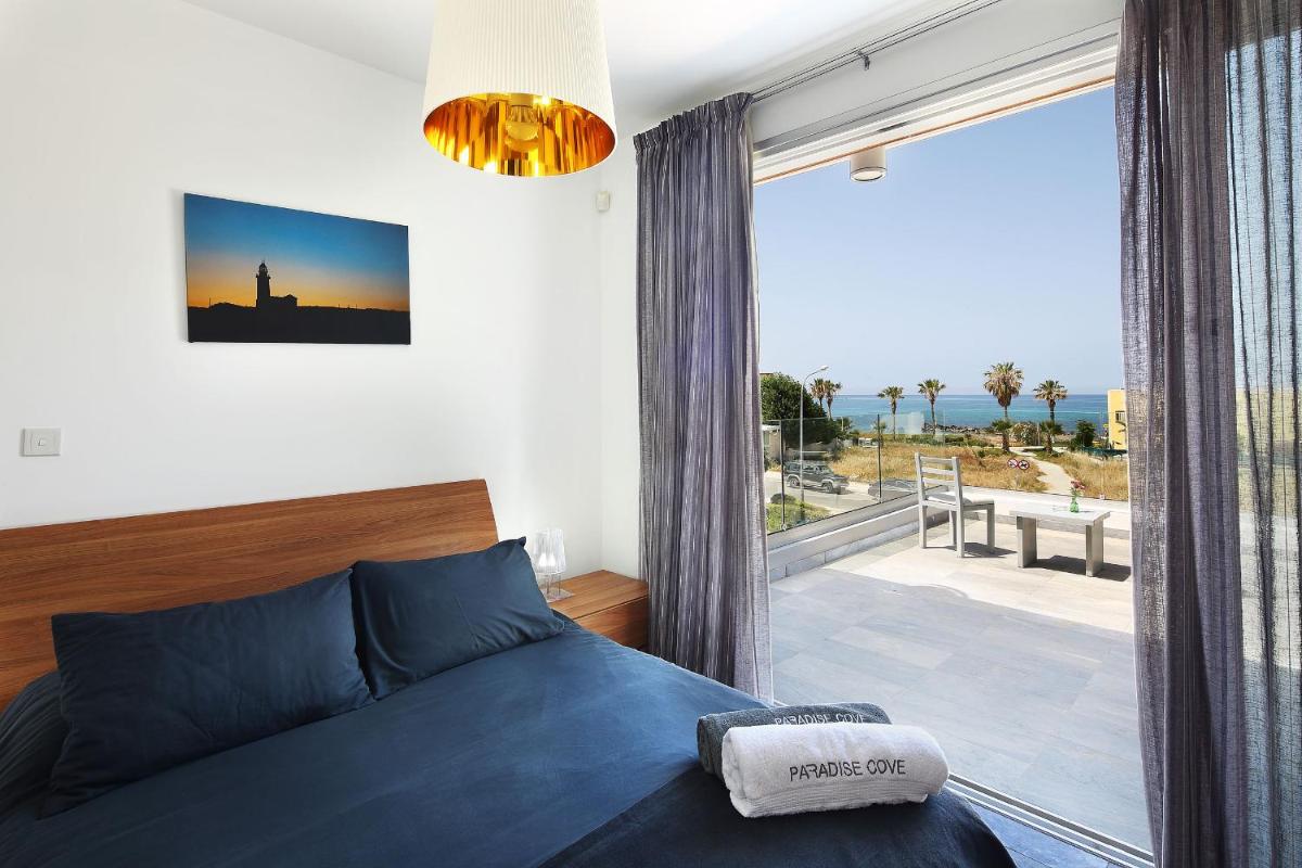 Paradise Cove Luxurious Beach Villas - Housity