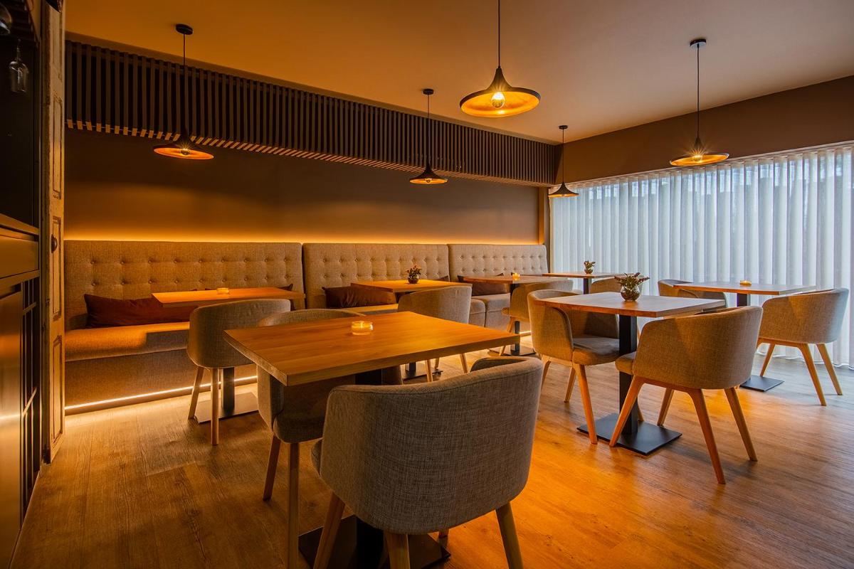 Uma área de estar em Quinta do Pedregal Hotel & Spa