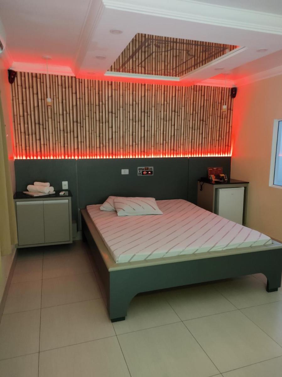 Motel Paradise (Adults only) - Housity