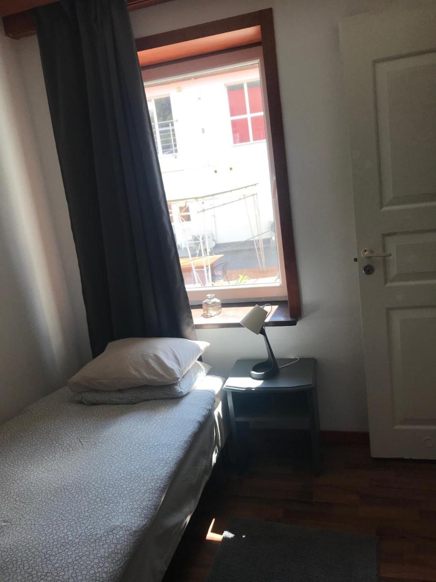 Stort hus med 4 sovrum - Housity