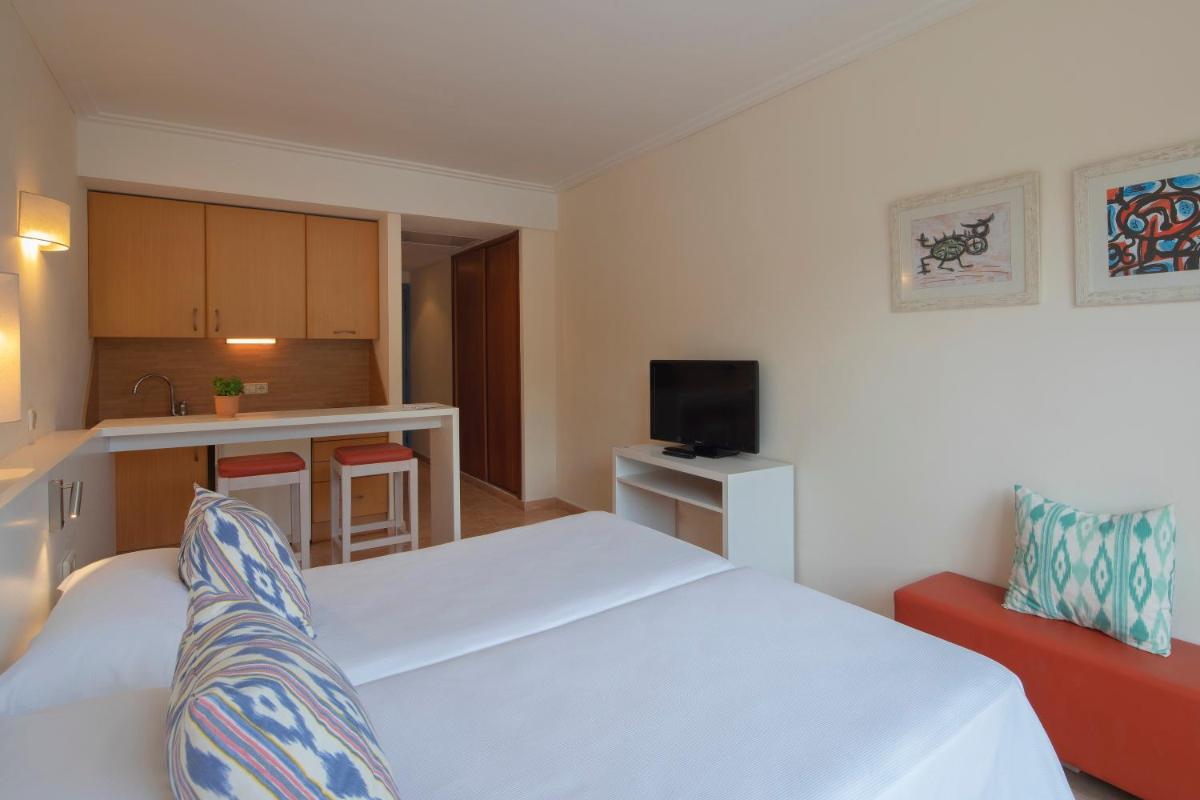Cama o camas de una habitación en HM Mar Blau