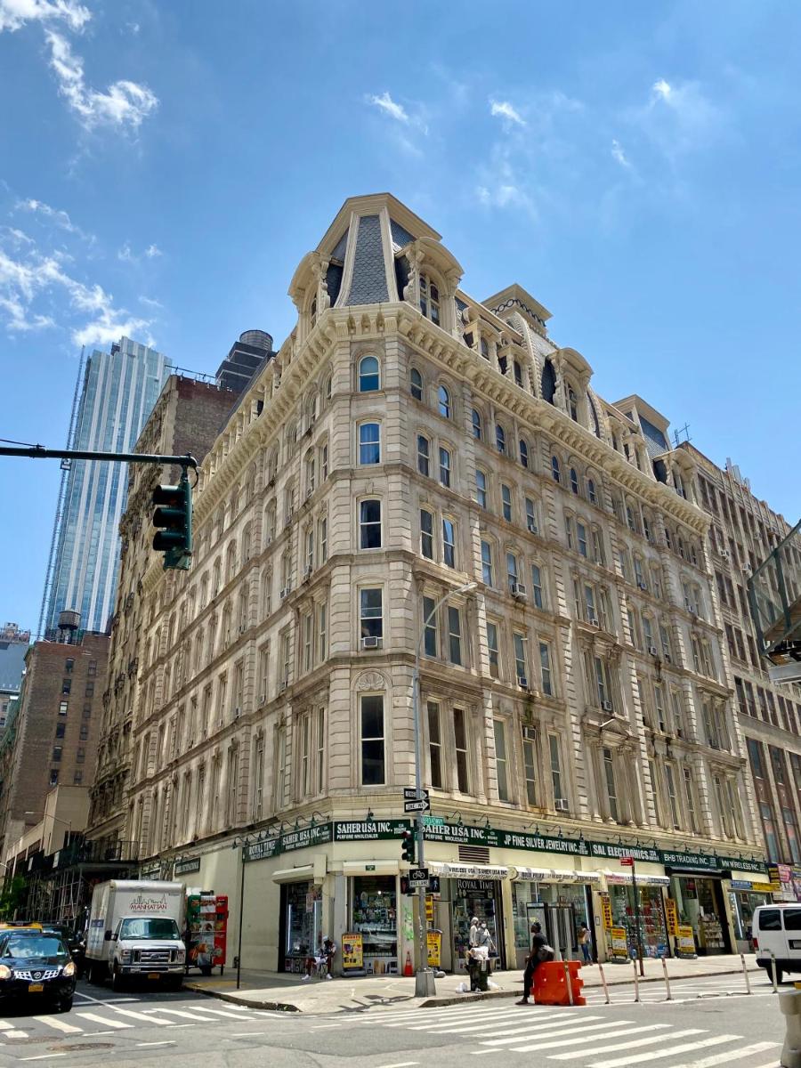 31 Street Broadway Hotel - Housity