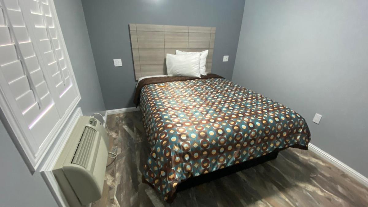 La Perla motel - Housity