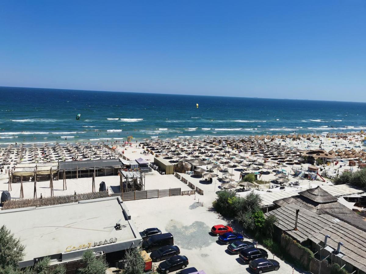 Crazy Beach Apartment - Housity
