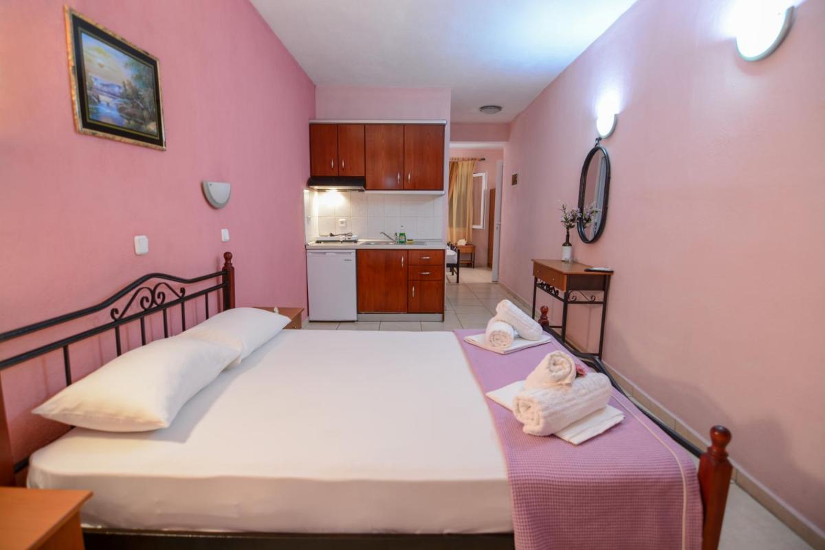 HOUSE TOULA ELEGANT - Housity