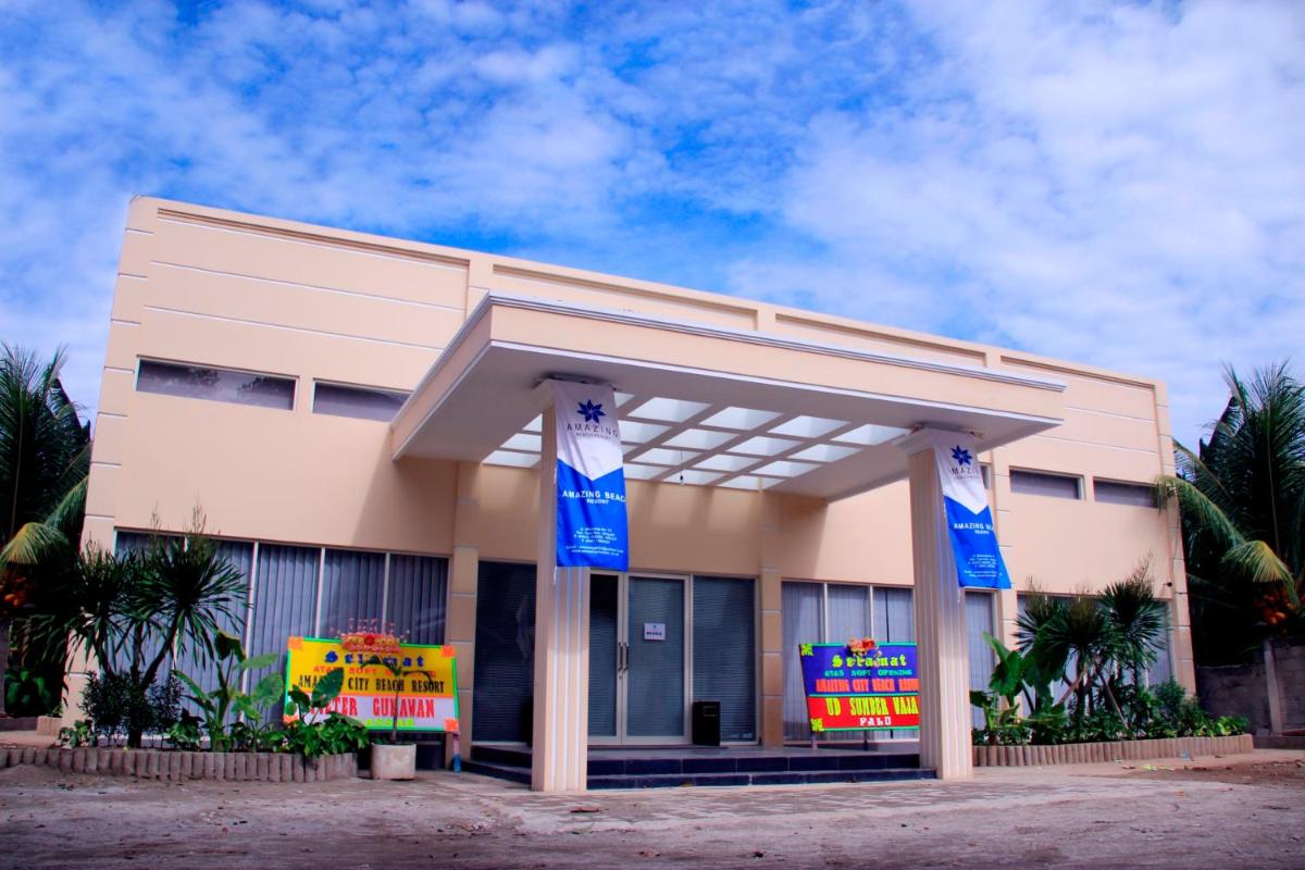 Amazing Beach Resort Palu - Housity