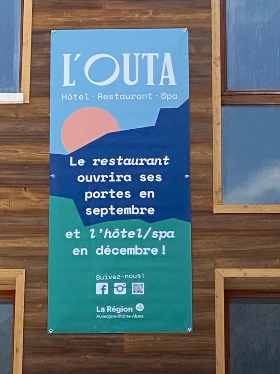 Certificat, récompense, panneau ou autre document affiché dans l'établissement L'Outa Hotel Restaurant
