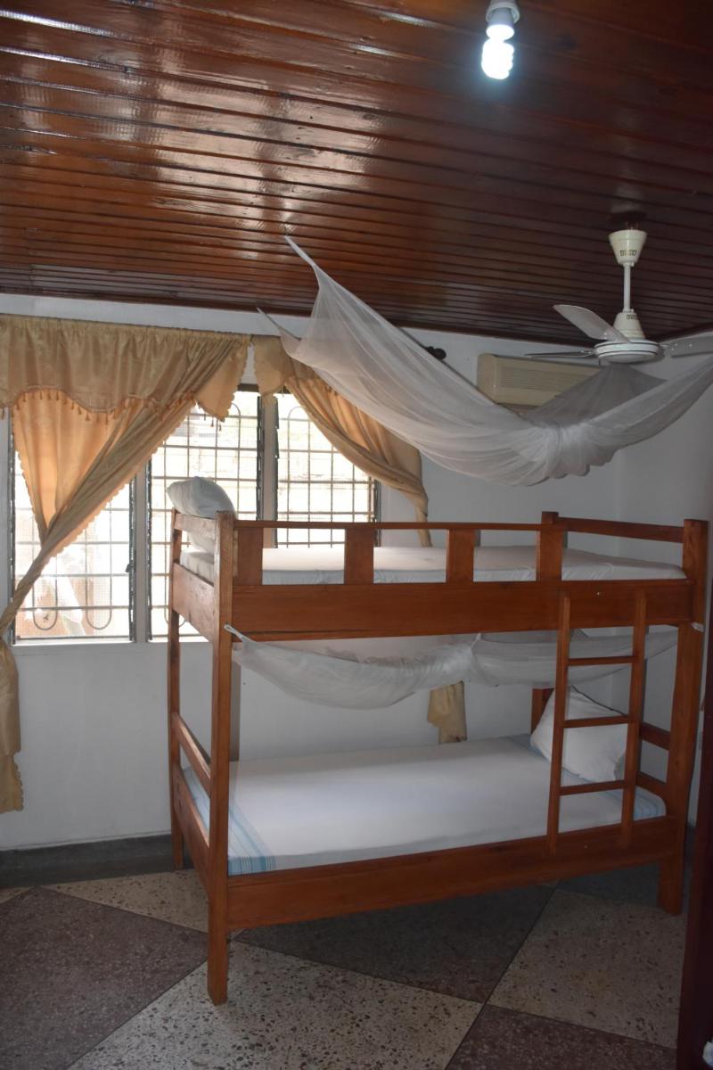 Kituri Royal Annex - Housity