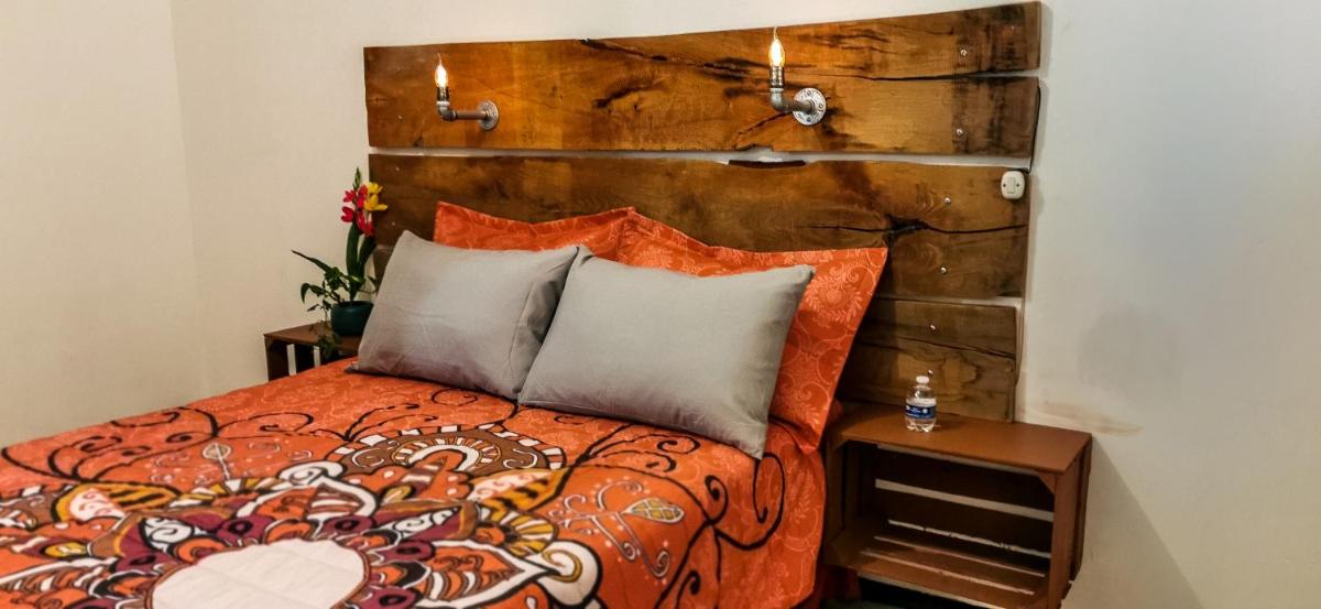 Casa Dahlia Querétaro - Housity