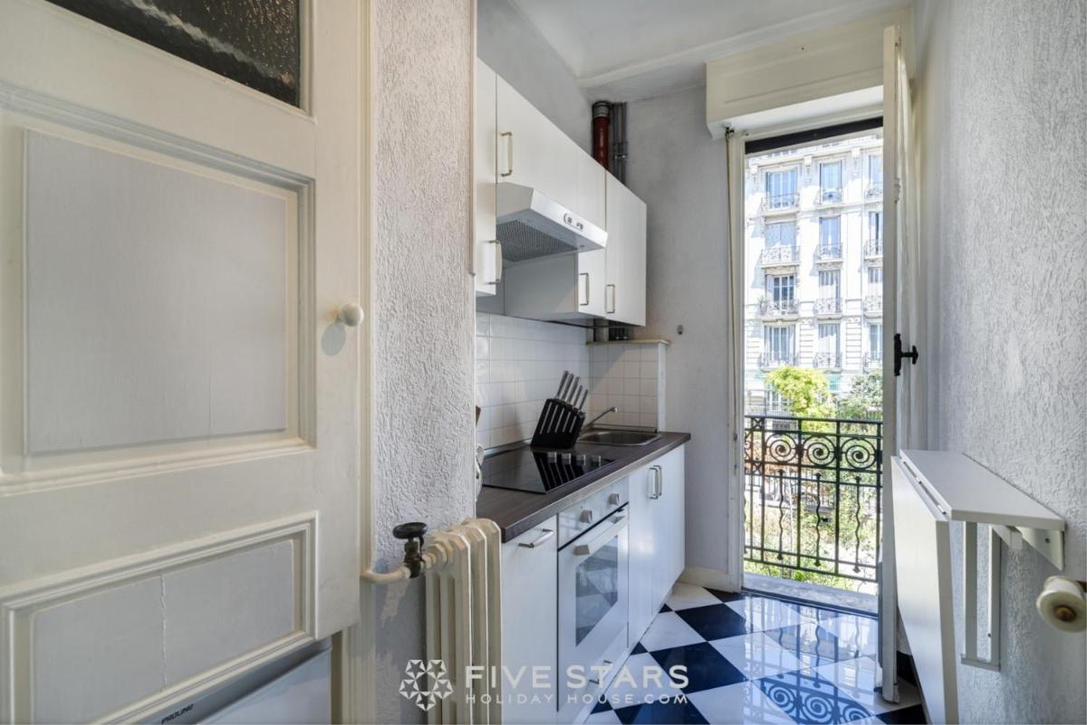 Studio 53 five stars holiday house - Housity