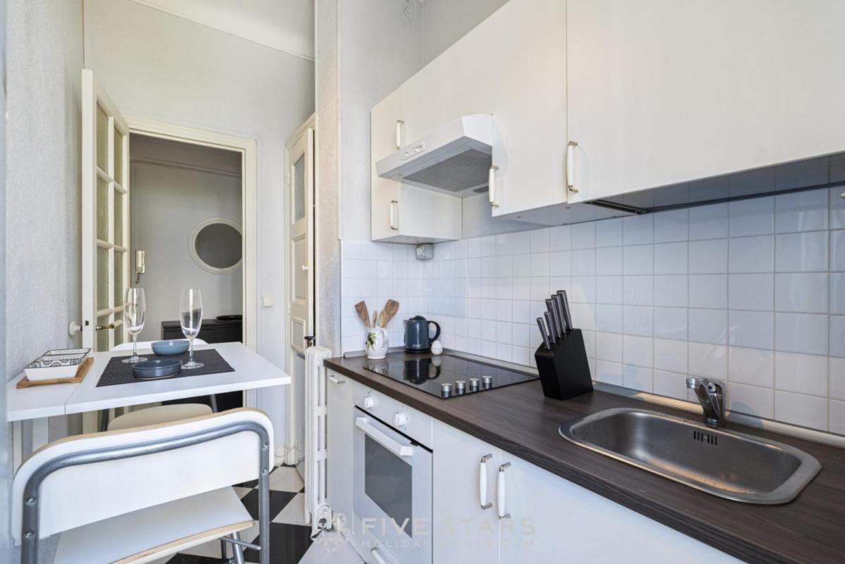 Studio 53 five stars holiday house - Housity