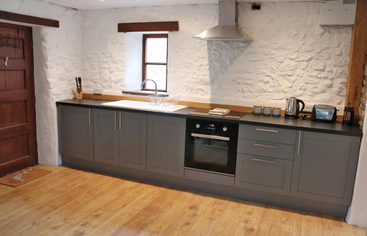 Pullman Cottage - The Culm Valley Inn - Housity