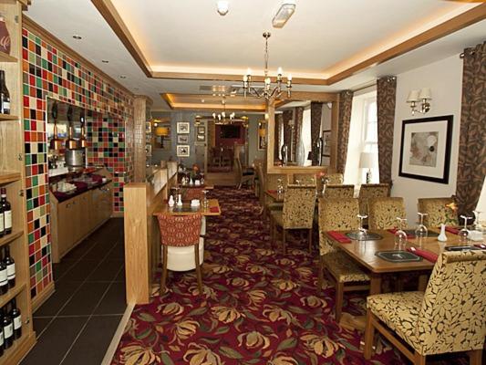The Fountain Inn - Housity