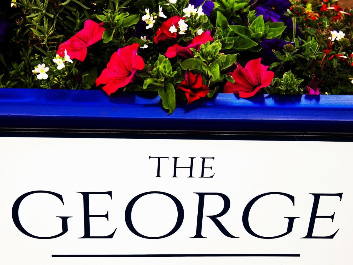 The George - Housity
