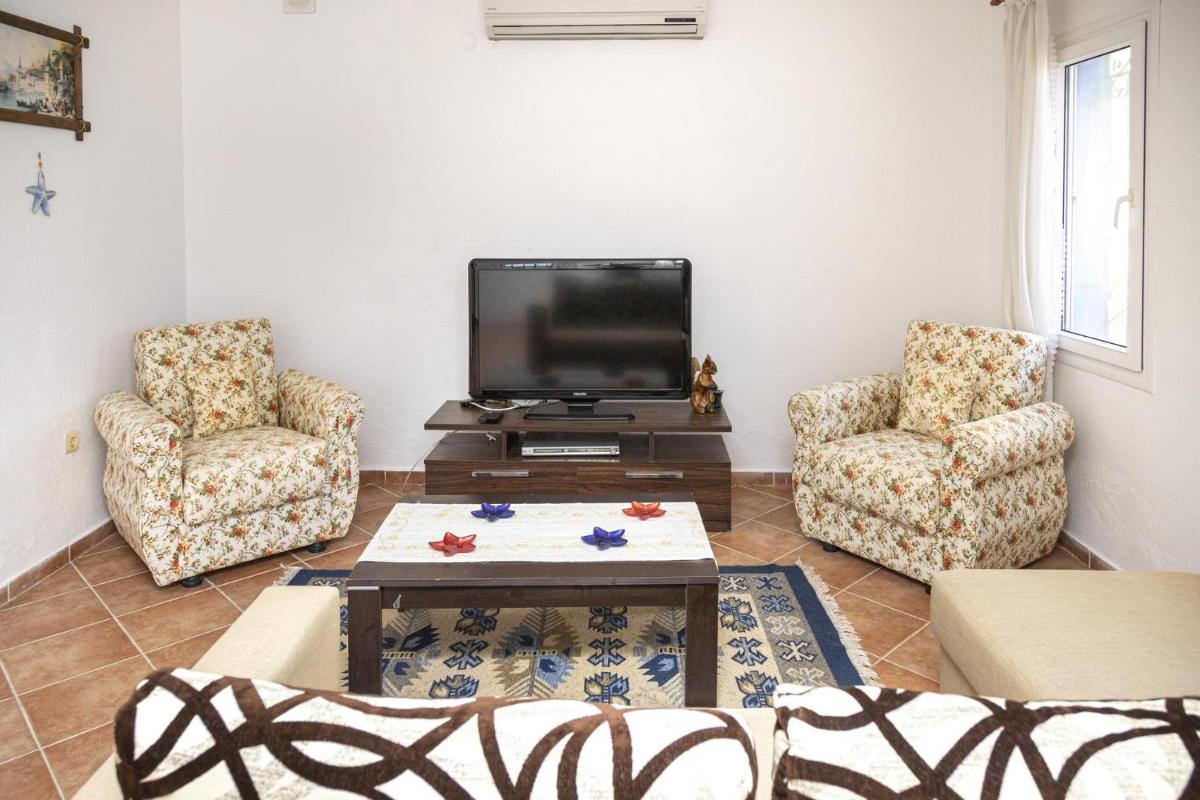House in the Heart of Yalıkavak - 2BR with Garden - Housity