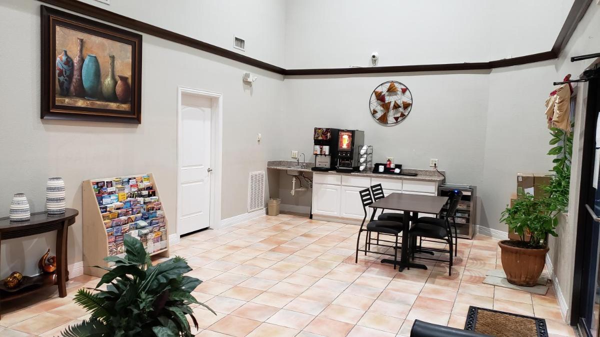 Palace Inn - Housity