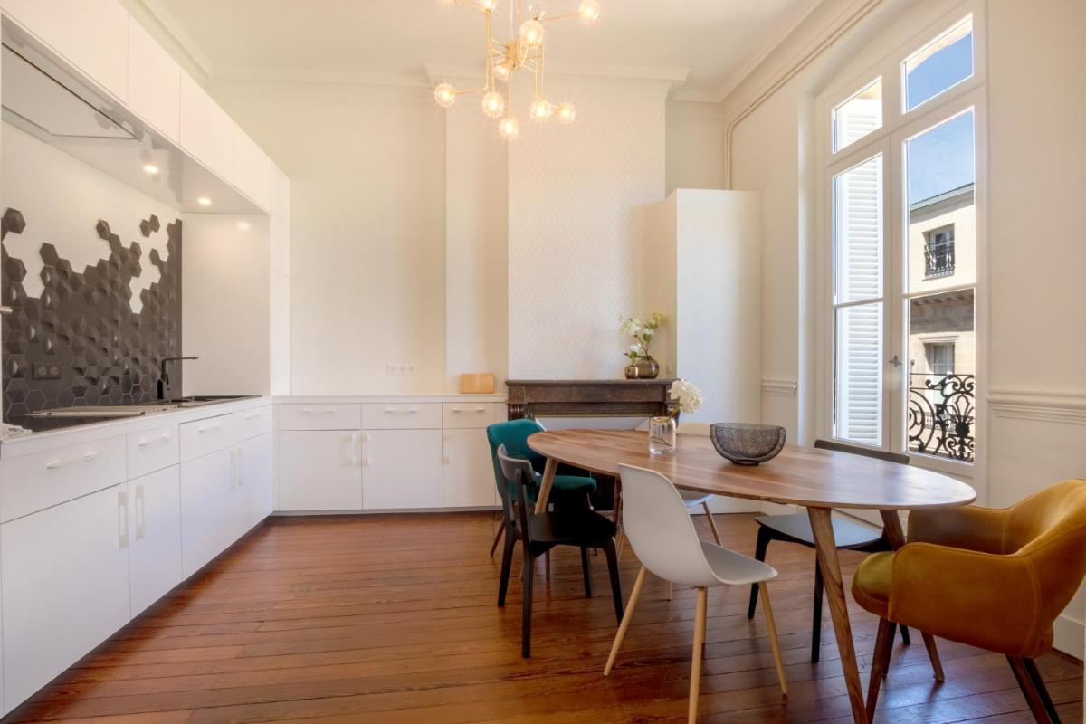 Magnifique appartement avec 3 chambres en Hypercentre - Housity
