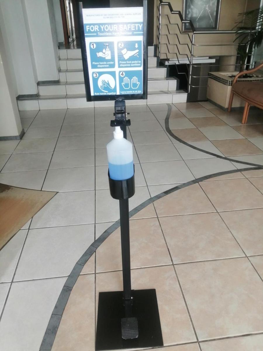 La Mercy Beach Hotel - Housity