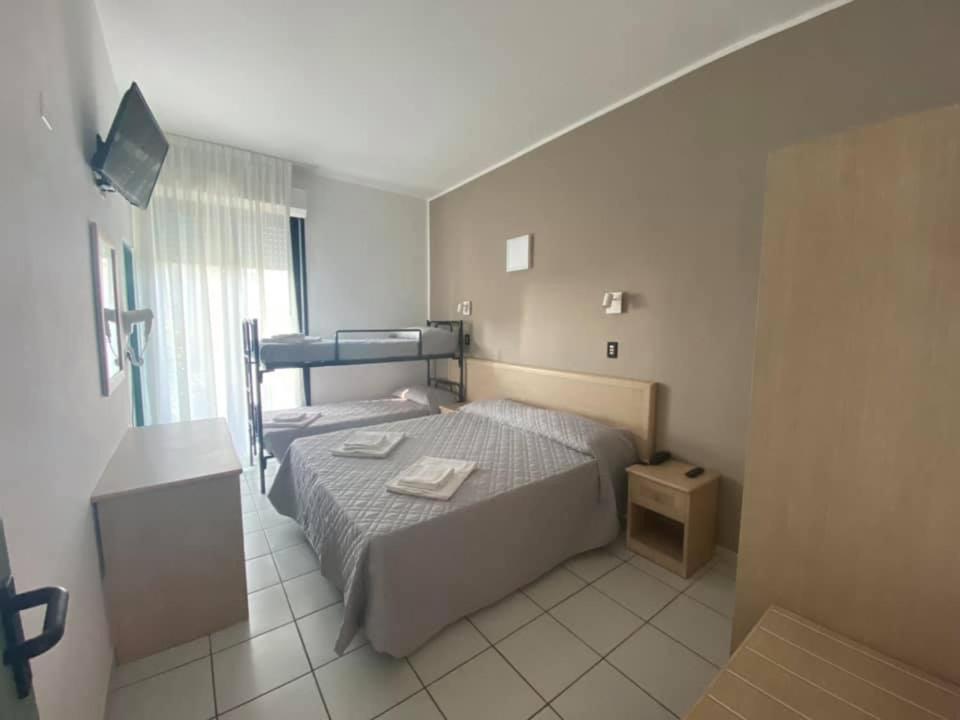 Hotel Rex - Housity