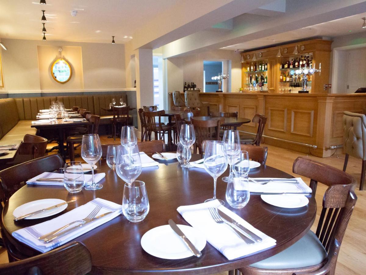 The White Horse Inn - Housity