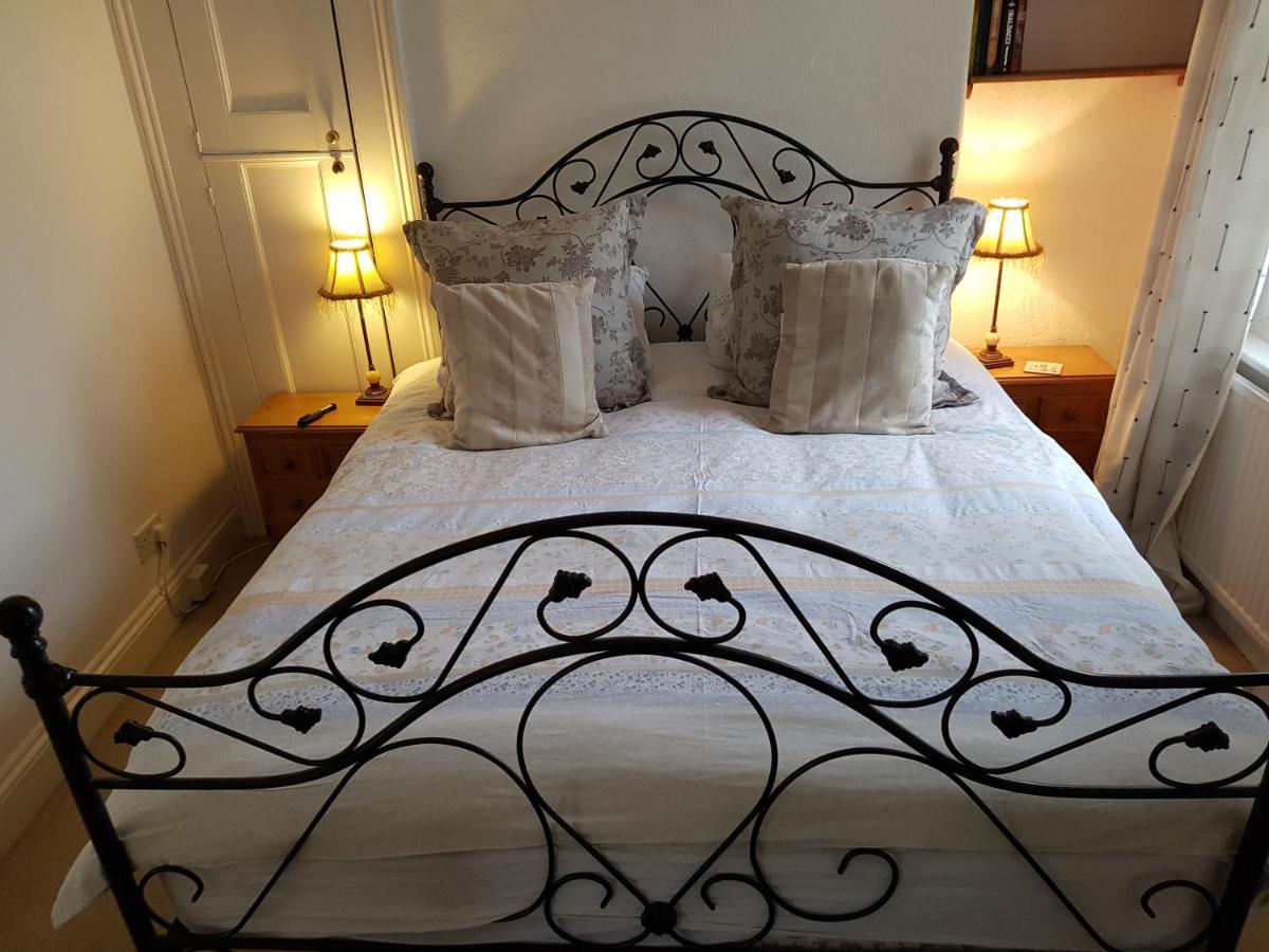 Cherry End Bed and Breakfast - Housity