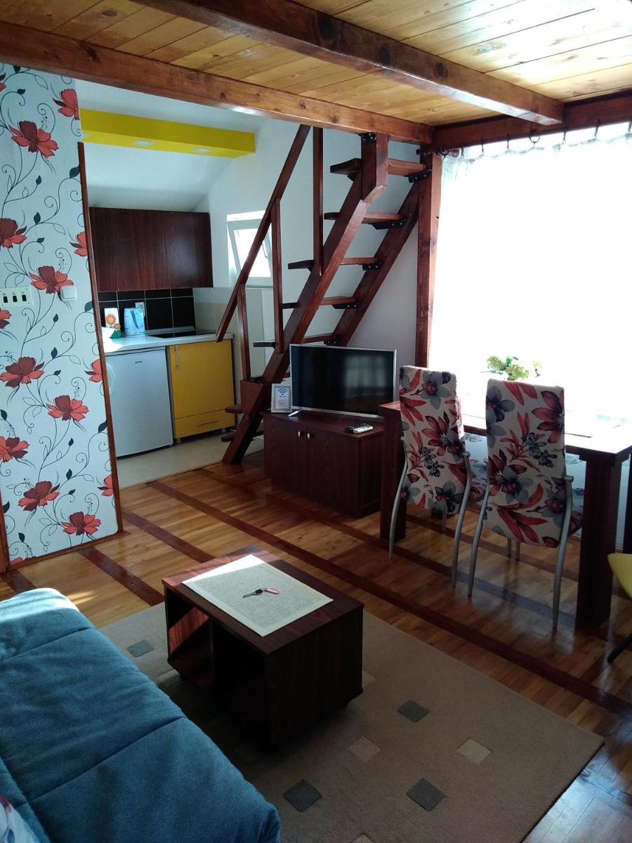 Sweet Apartment - Housity