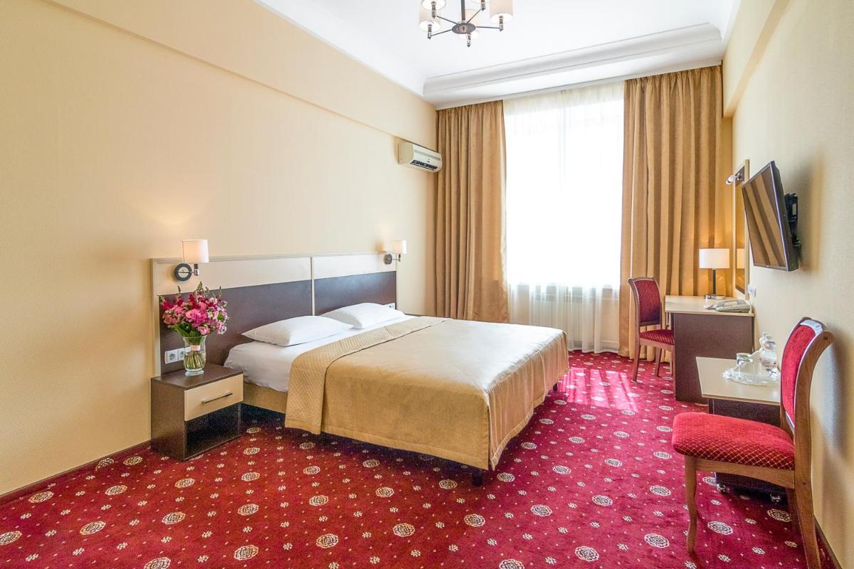 Ukraine Hotel - Housity
