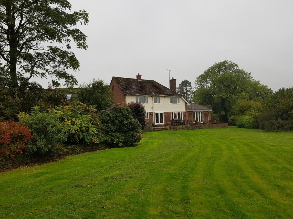 House On The Hill - Housity