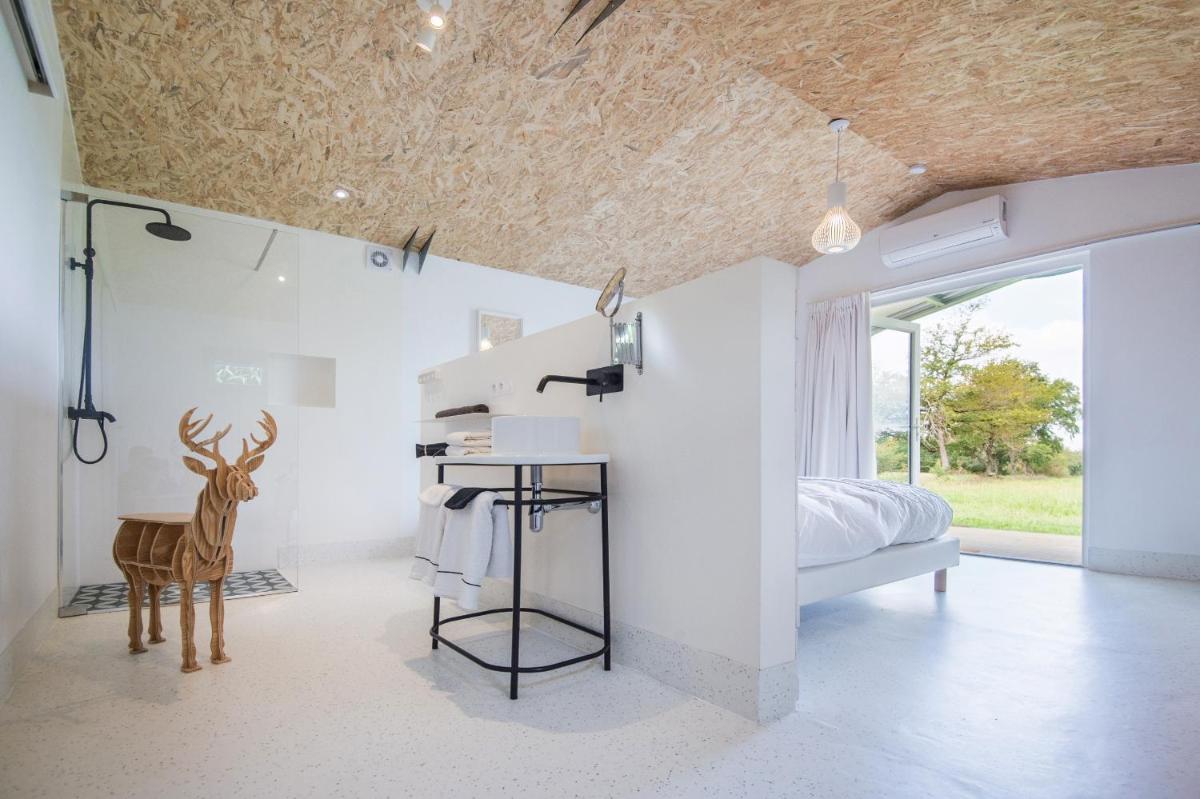 Photo de la galerie de l'établissement La Petite Couronne, Ecolodge & Lofts, à Saint-Cricq-Chalosse