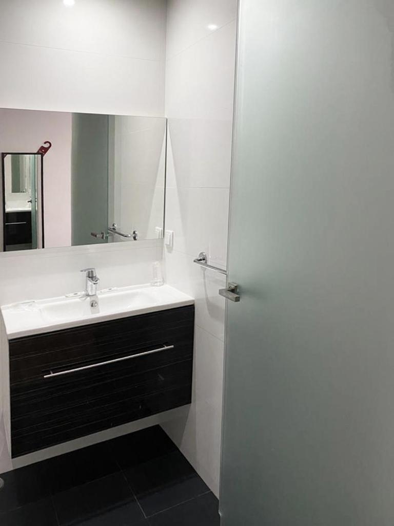 Fatima Rooms - Housity