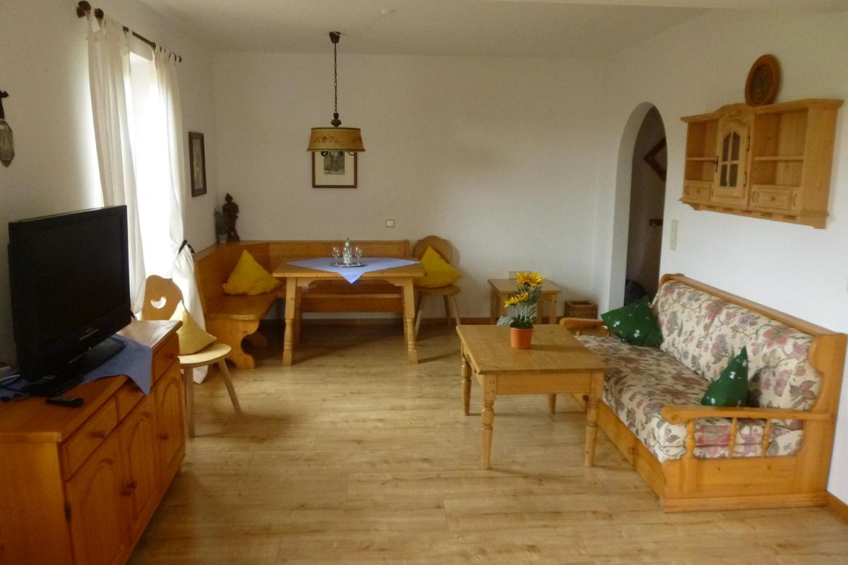 Landgasthof Berg - Housity