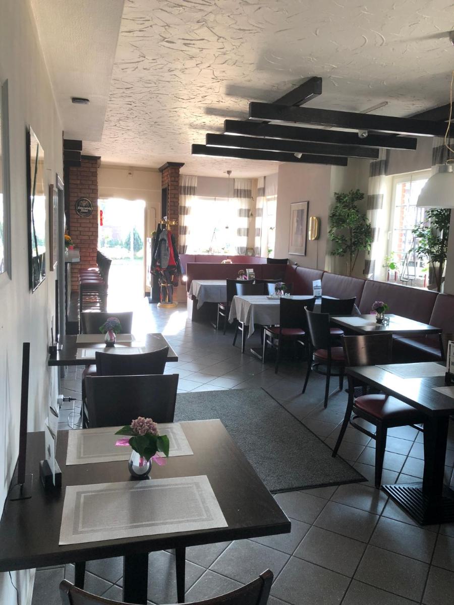 Landgasthof Rheda Hotel - Restaurant - Housity
