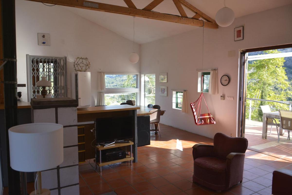 Casa Les Roques - Housity