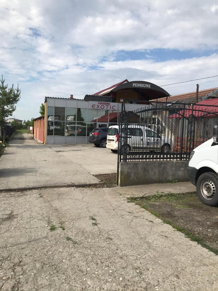 Pensiunea exotic - Housity