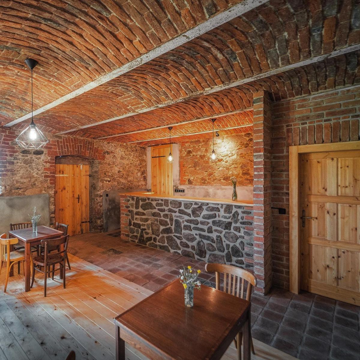 Samota jak víno - Housity