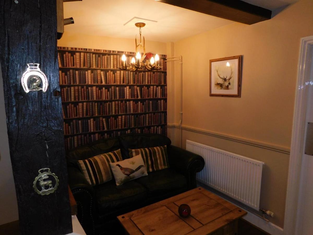 The Nags Head - Housity