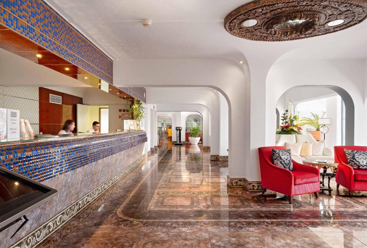 Grand Muthu Oura View Beach Club - Housity