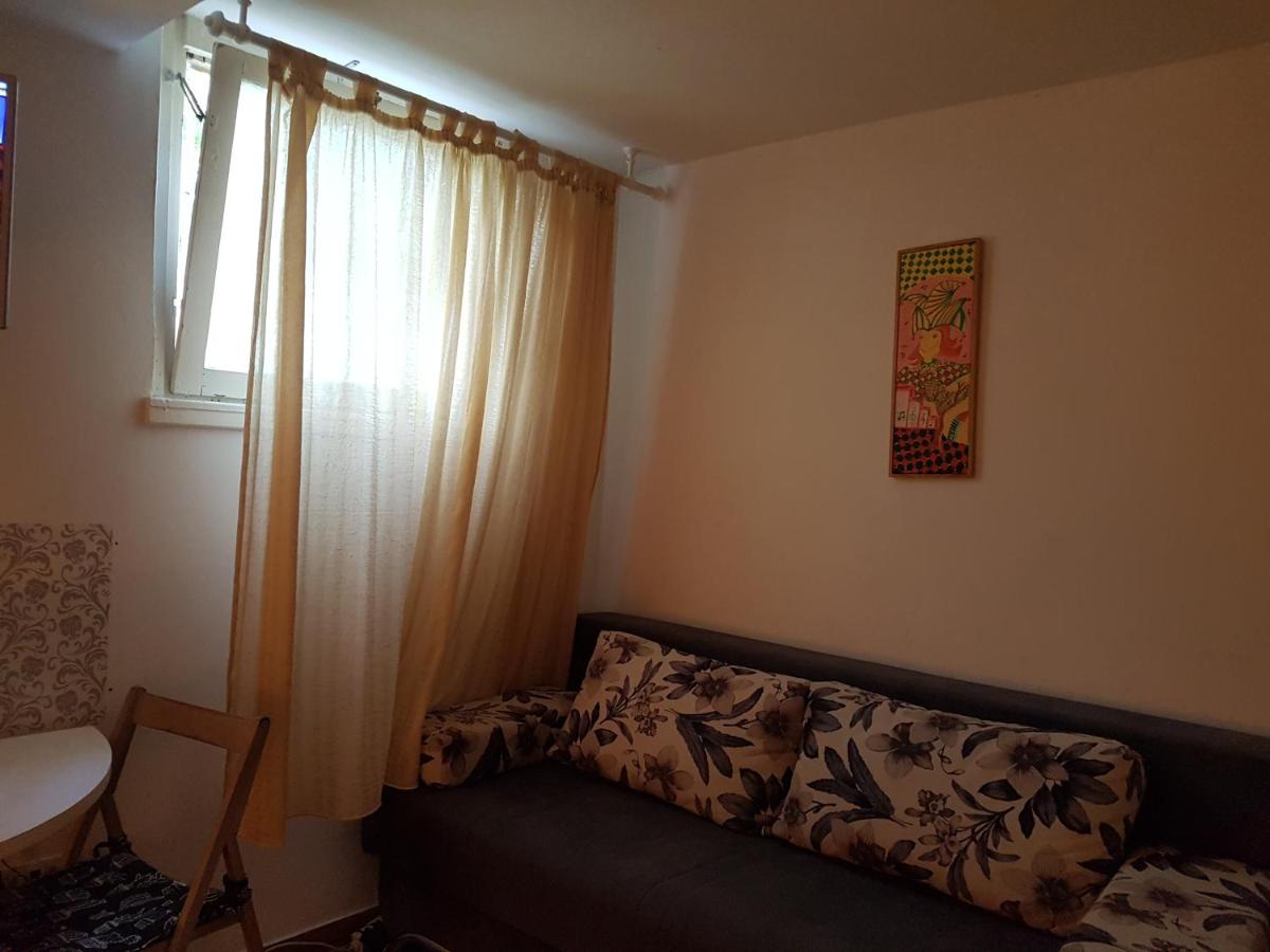 Otto e mezzo - Housity