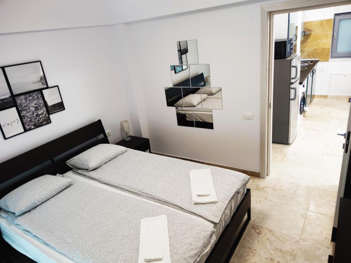 Wave 2 Promenada Beny Apartment - Hizvo