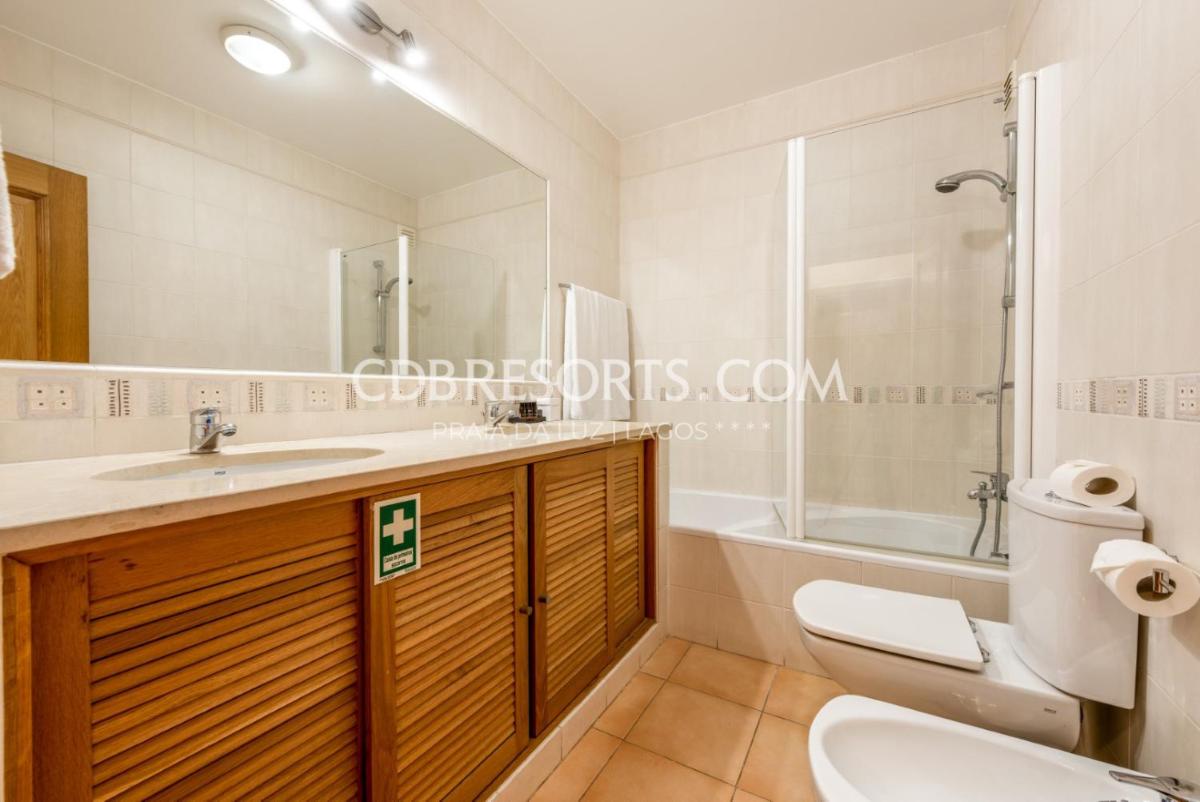 Uma casa de banho em Estrela da Luz Resort
