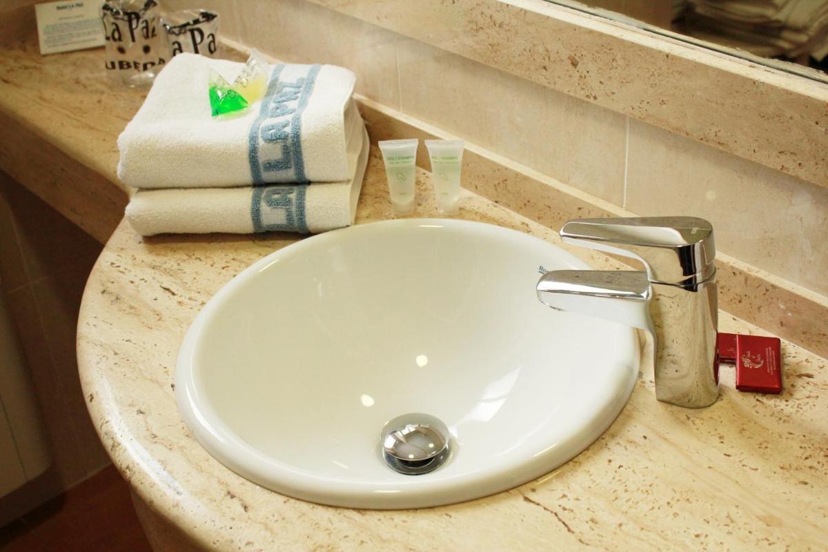 Hotel La Paz - Housity