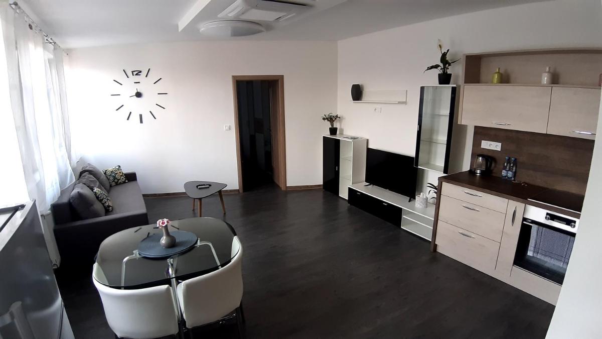 Hrnčiarska Apartments - Housity