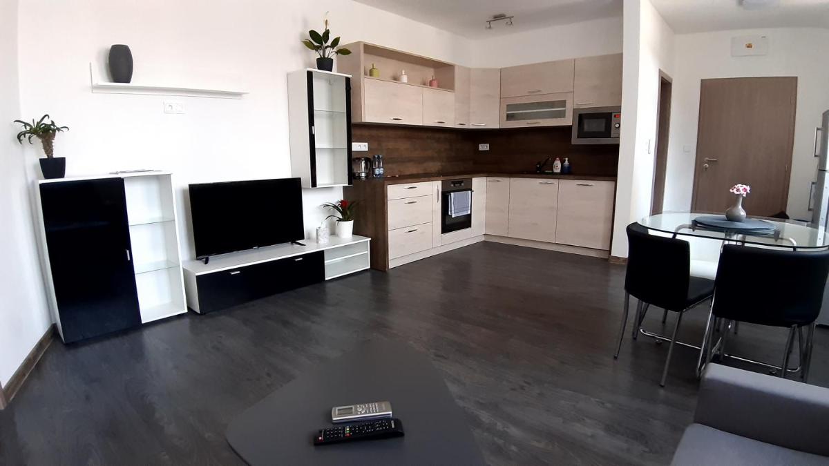 Hrnčiarska Apartments - Housity