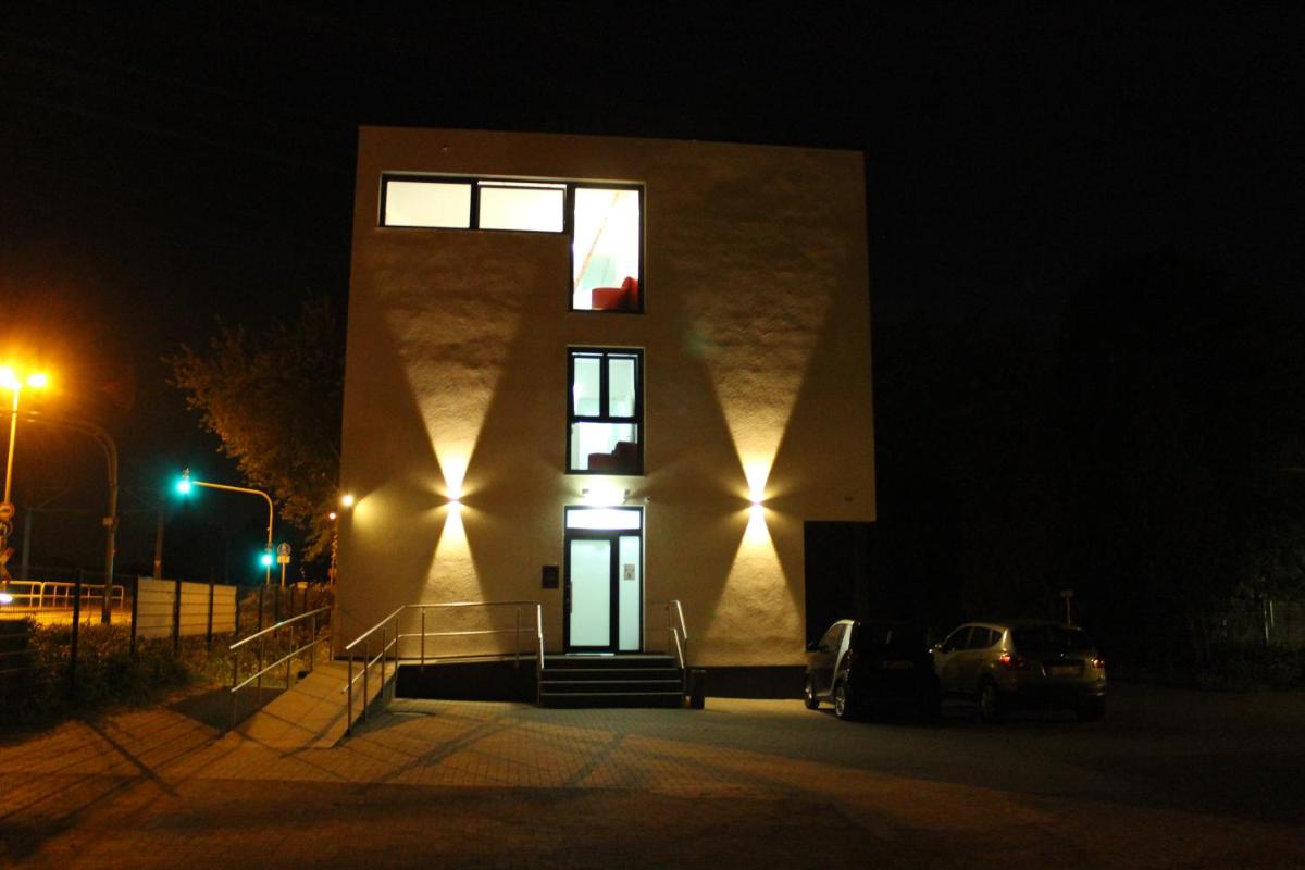 Lovely Studio Cologne West - Neues Momomotel - Housity