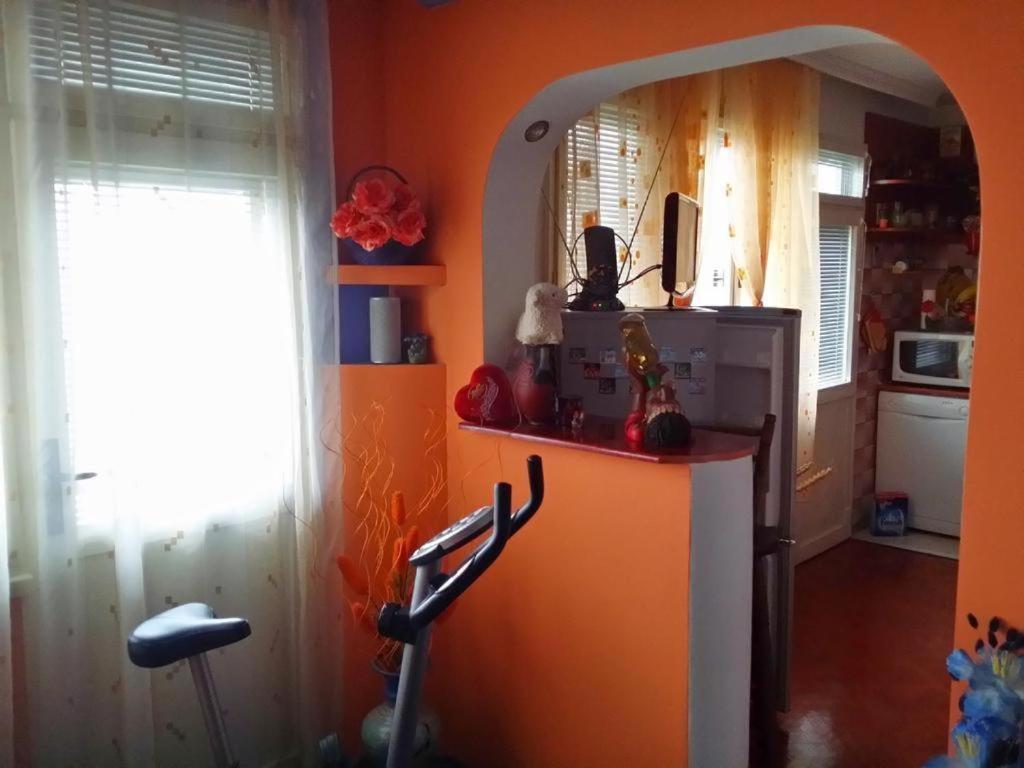 APART "Kazanlak"gsm Ziro,Eight,Nine, Eight,Seven,Four,Four,Four, Eight,Two - Housity