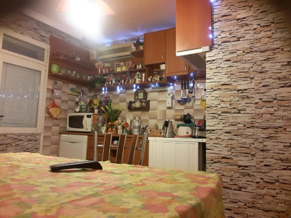 APART "Kazanlak"gsm Ziro,Eight,Nine, Eight,Seven,Four,Four,Four, Eight,Two - Housity
