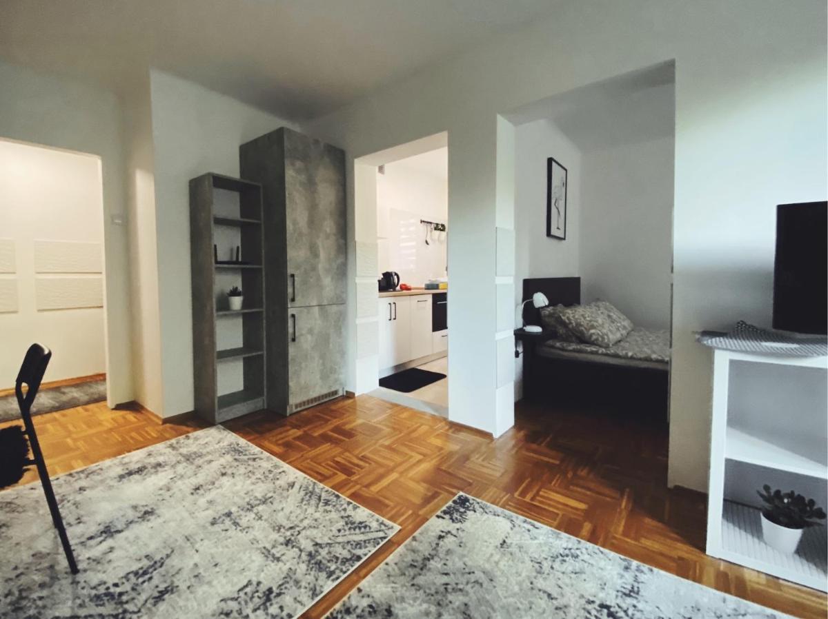 Apartament 23 - Housity